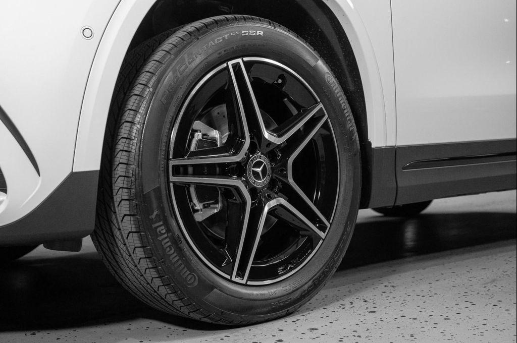 used 2025 Mercedes-Benz GLA 250 car, priced at $39,994