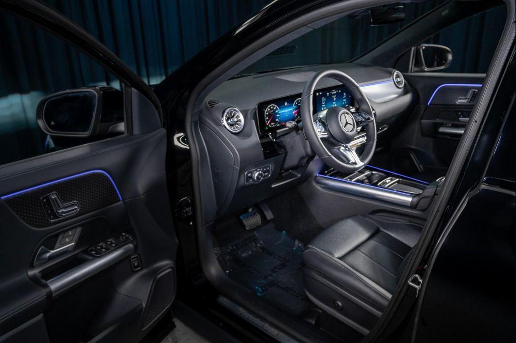 used 2025 Mercedes-Benz GLA 250 car, priced at $35,994