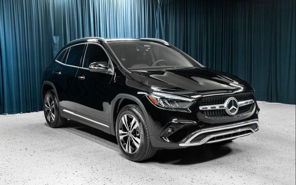 used 2025 Mercedes-Benz GLA 250 car, priced at $35,994