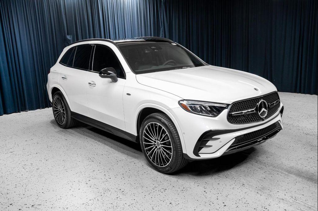 new 2025 Mercedes-Benz GLC 350e car, priced at $72,925