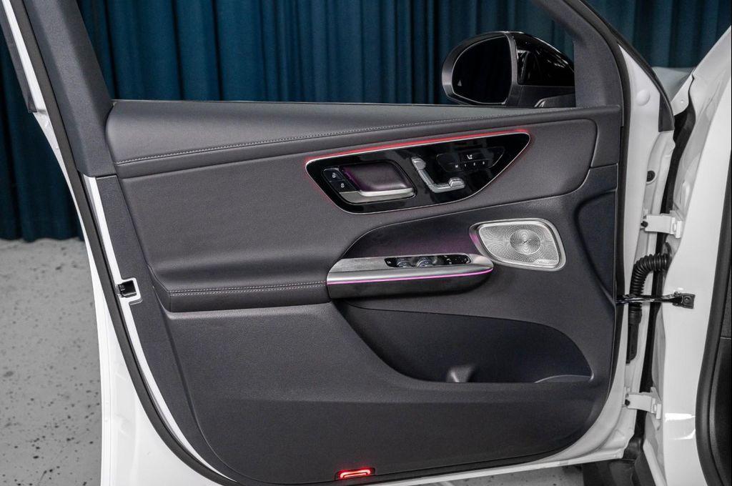 new 2025 Mercedes-Benz GLC 350e car, priced at $72,925