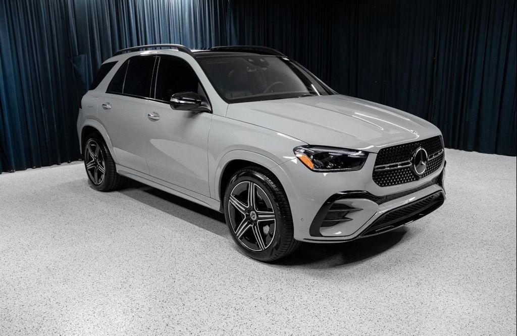 new 2026 Mercedes-Benz GLE 450 car, priced at $84,525