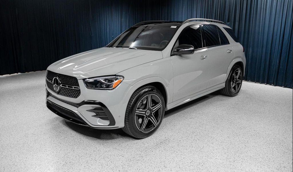 new 2026 Mercedes-Benz GLE 450 car, priced at $84,525