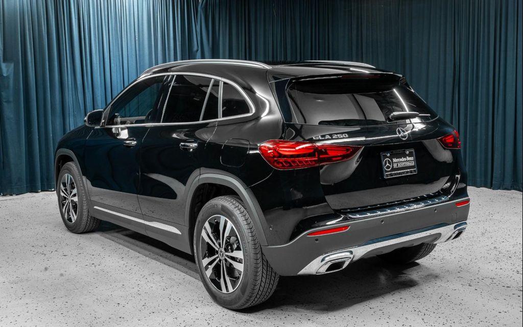 used 2025 Mercedes-Benz GLA 250 car, priced at $35,994