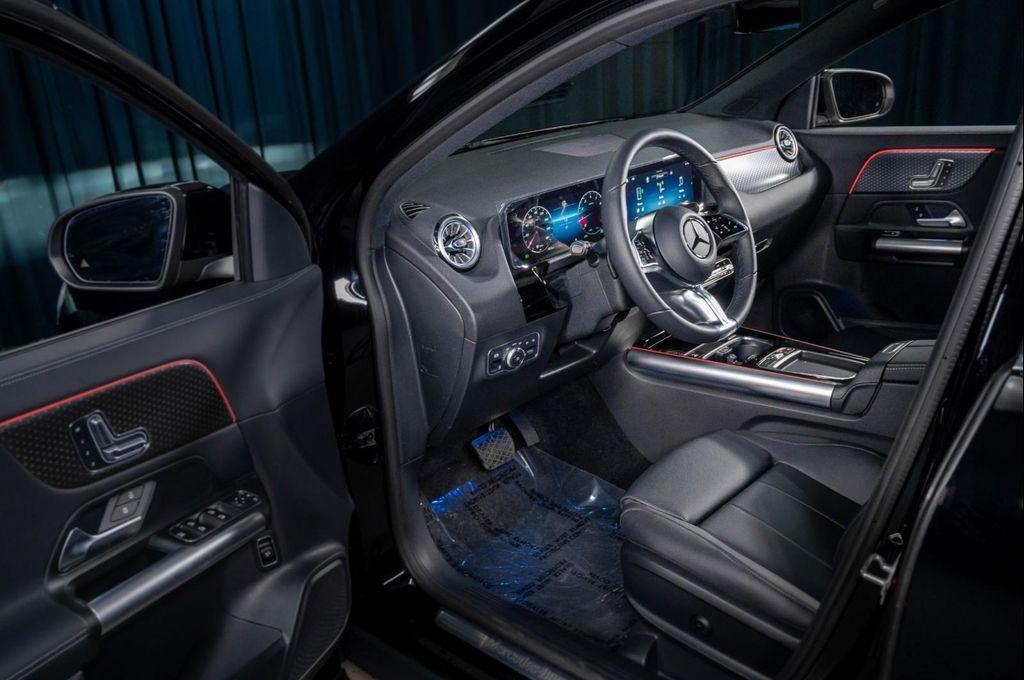 used 2025 Mercedes-Benz GLA 250 car, priced at $35,994