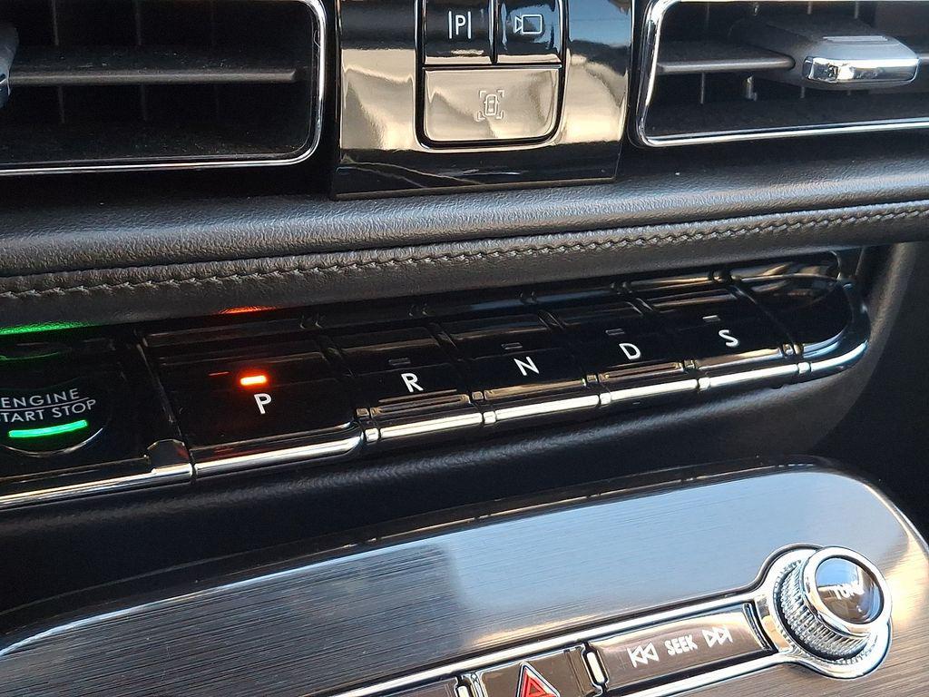 used 2022 Lincoln Nautilus car, priced at $30,495