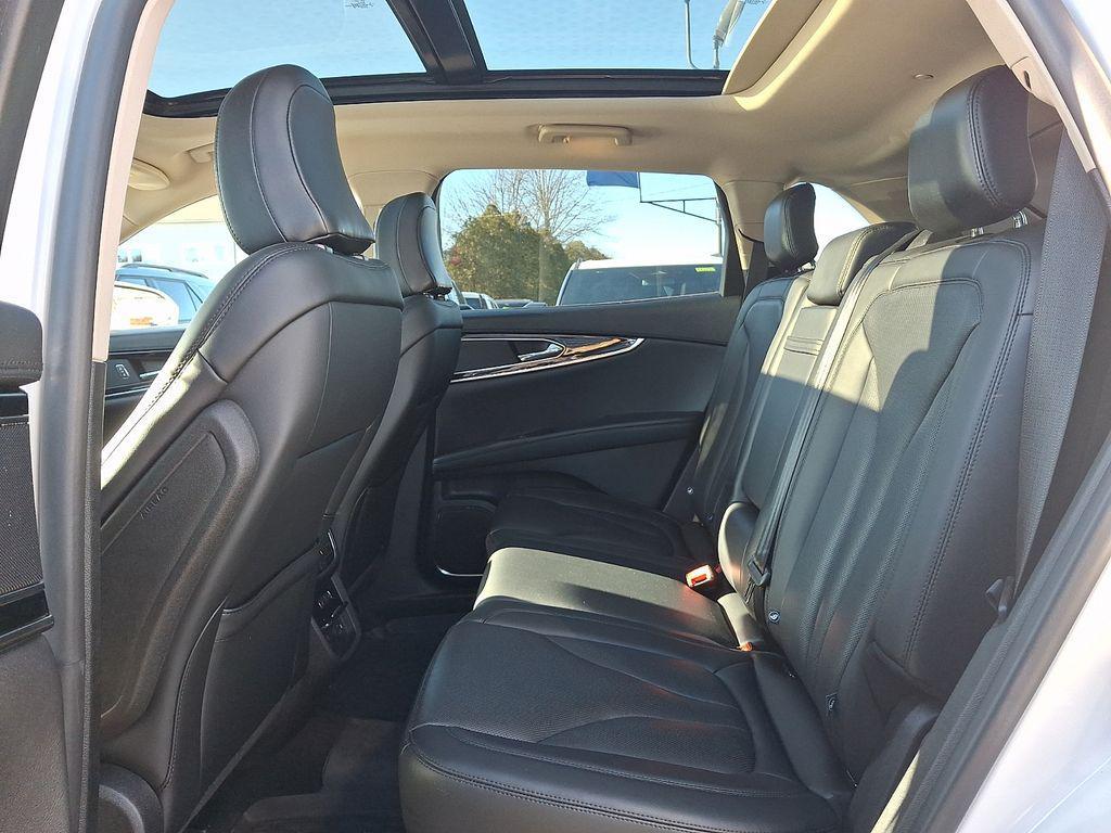 used 2022 Lincoln Nautilus car, priced at $30,495