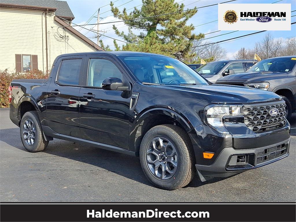 new 2025 Ford Maverick car, priced at $37,070