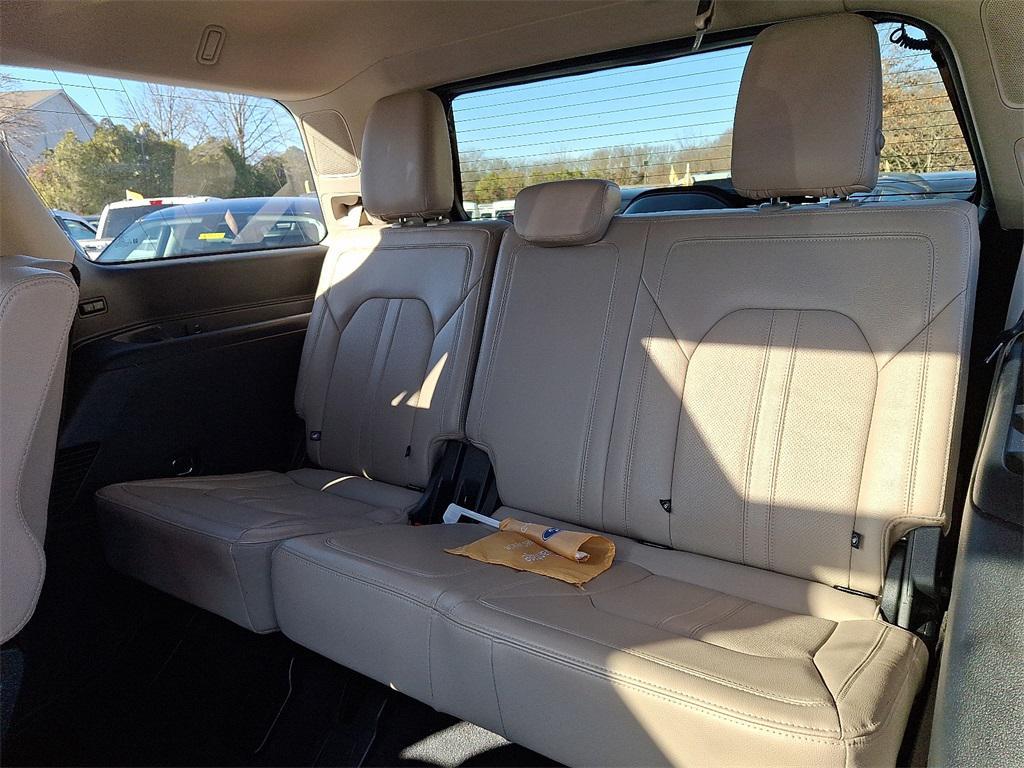 used 2023 Ford Expedition car, priced at $37,862