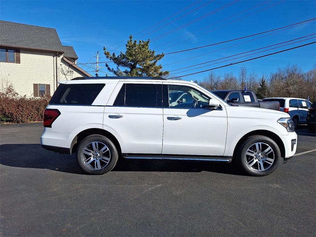 used 2023 Ford Expedition car, priced at $37,862