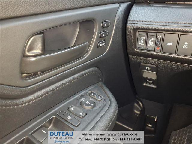 used 2025 Honda Odyssey car, priced at $39,900