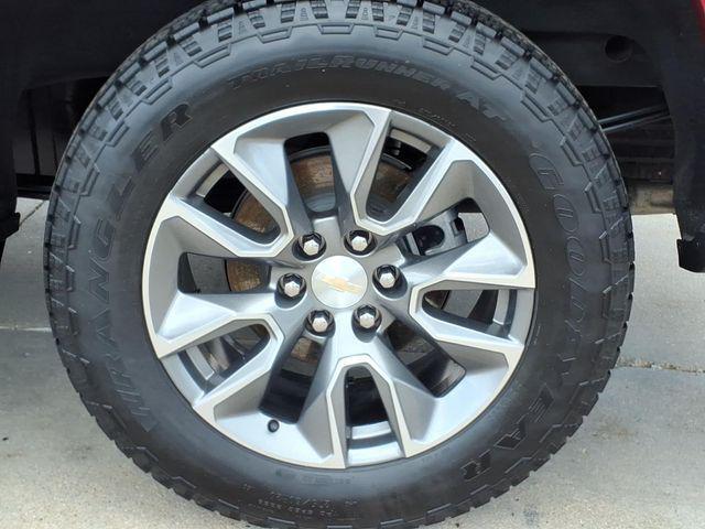 used 2021 Chevrolet Silverado 1500 car, priced at $30,900
