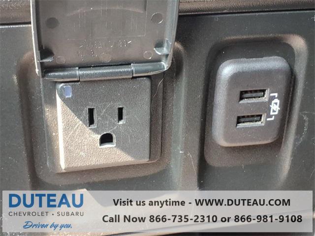 used 2023 Chevrolet Traverse car, priced at $35,499