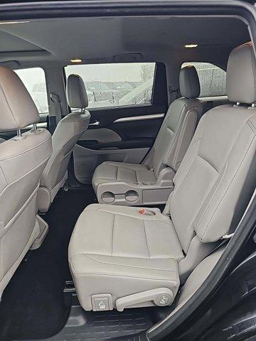 used 2018 Toyota Highlander car, priced at $22,899
