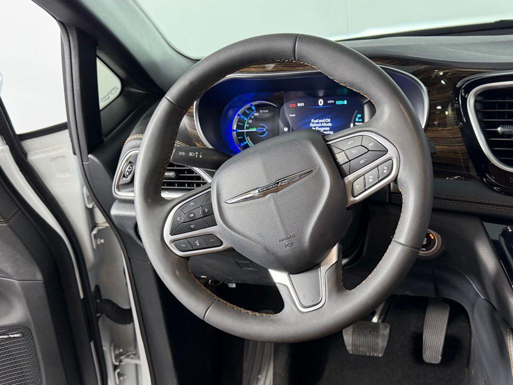 used 2023 Chrysler Pacifica car, priced at $33,975
