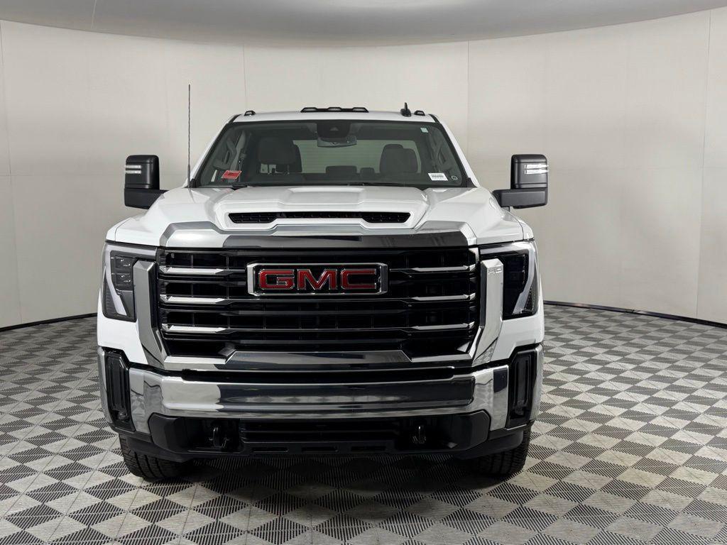 used 2024 GMC Sierra 2500 car, priced at $50,973