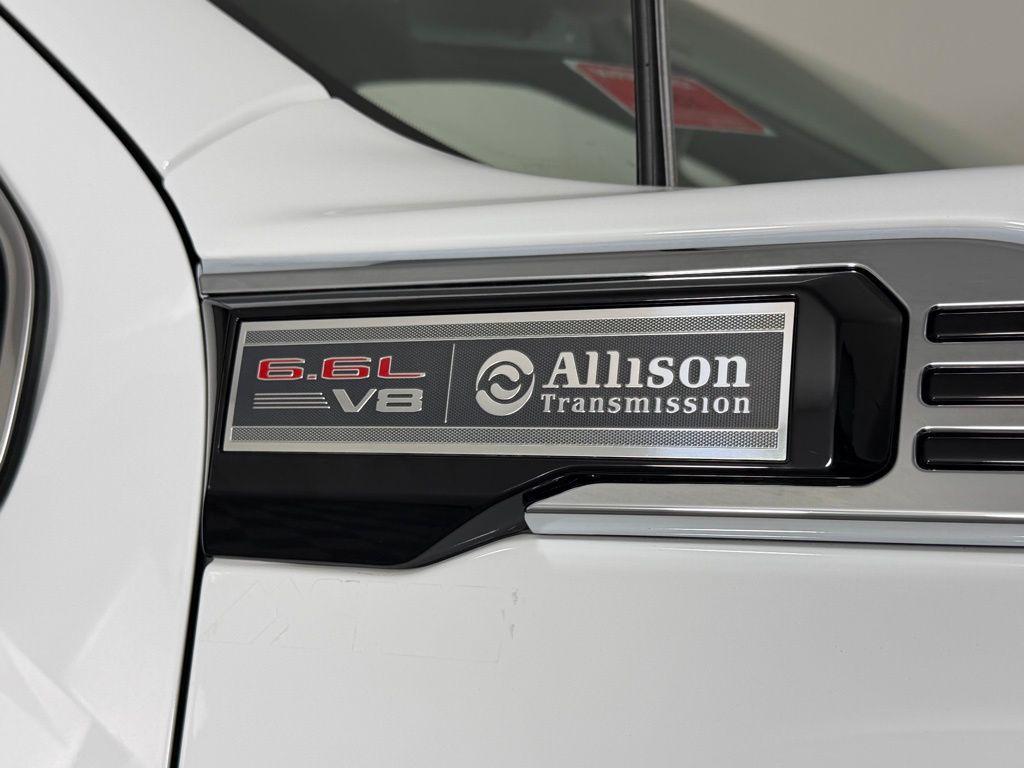 used 2024 GMC Sierra 2500 car, priced at $50,973