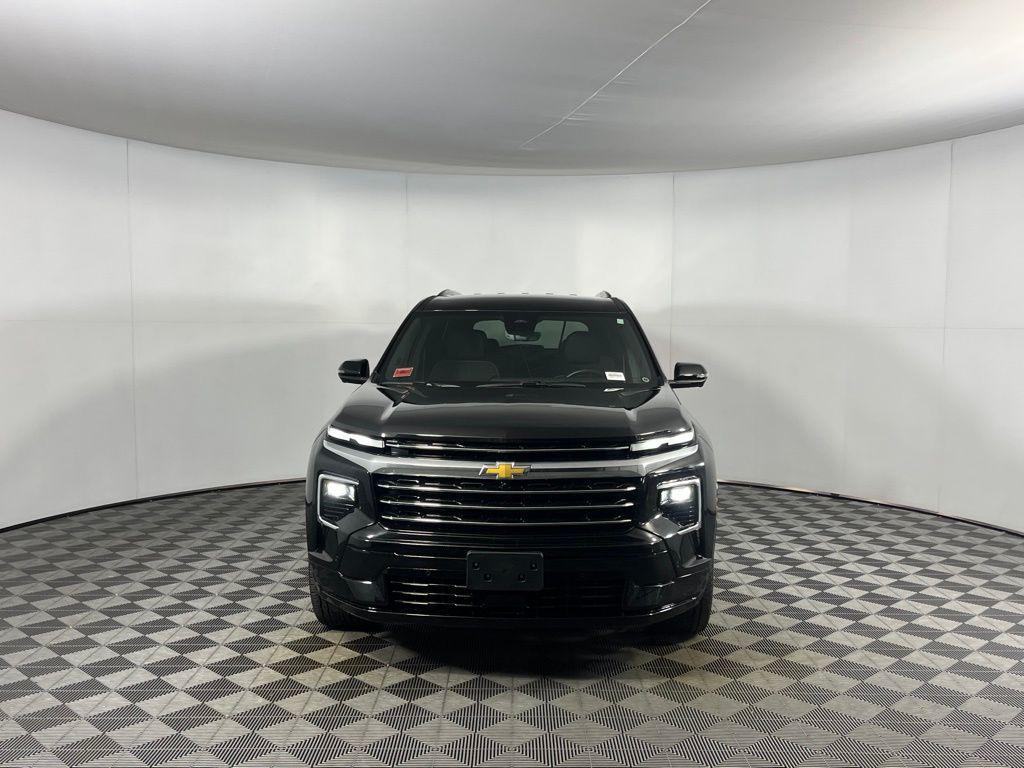 used 2025 Chevrolet Traverse car, priced at $46,773