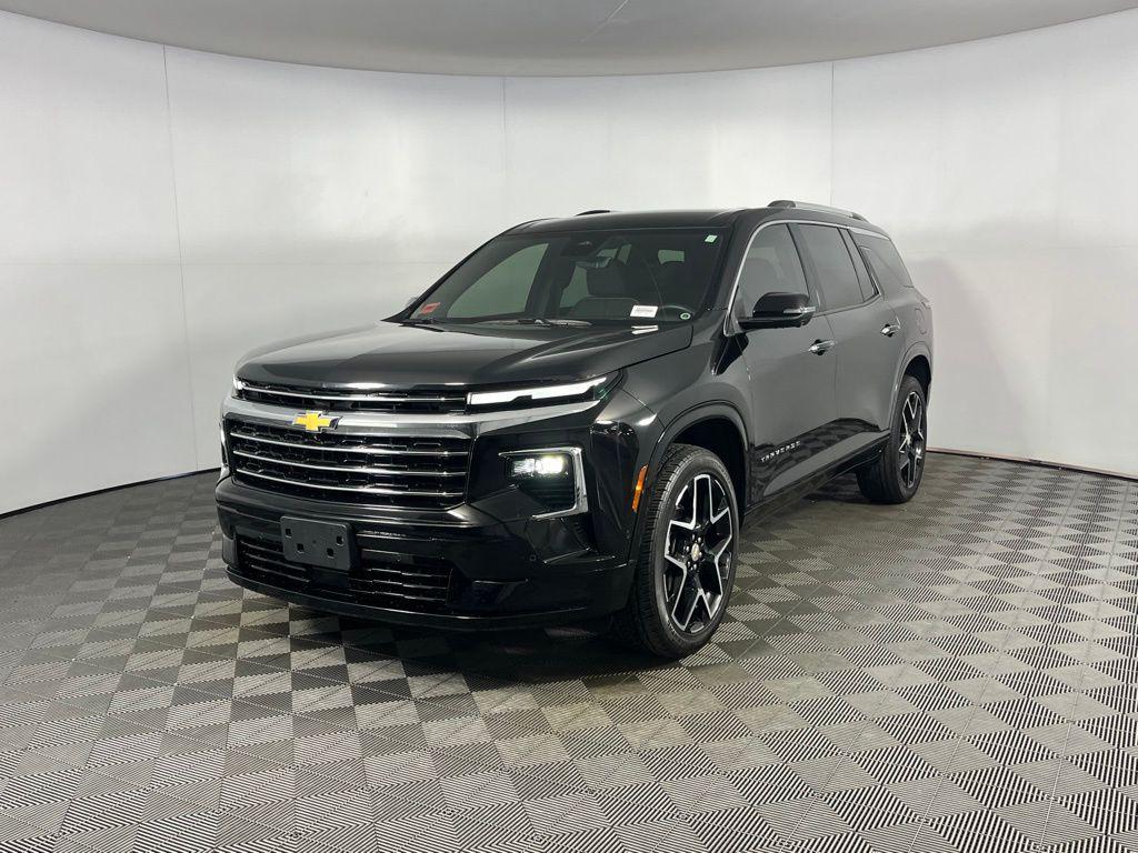 used 2025 Chevrolet Traverse car, priced at $46,773
