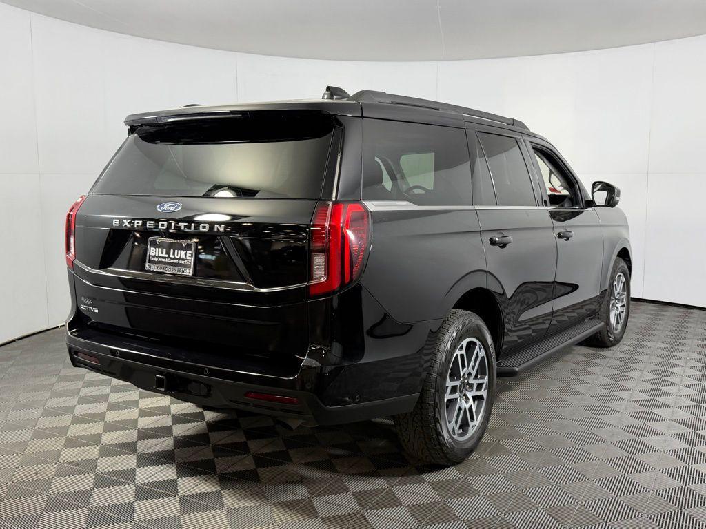 used 2025 Ford Expedition car, priced at $57,973