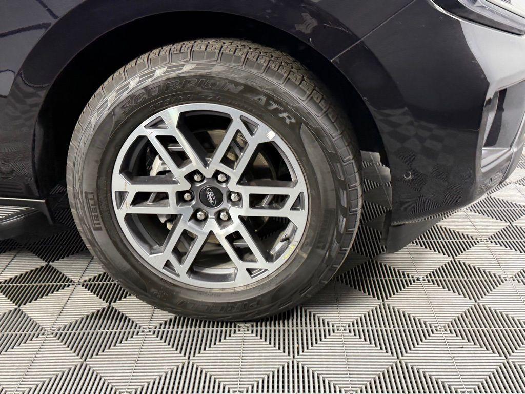 used 2025 Ford Expedition car, priced at $57,973