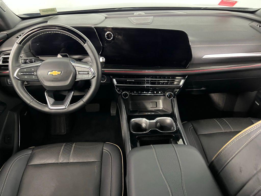 used 2025 Chevrolet Traverse car, priced at $44,773