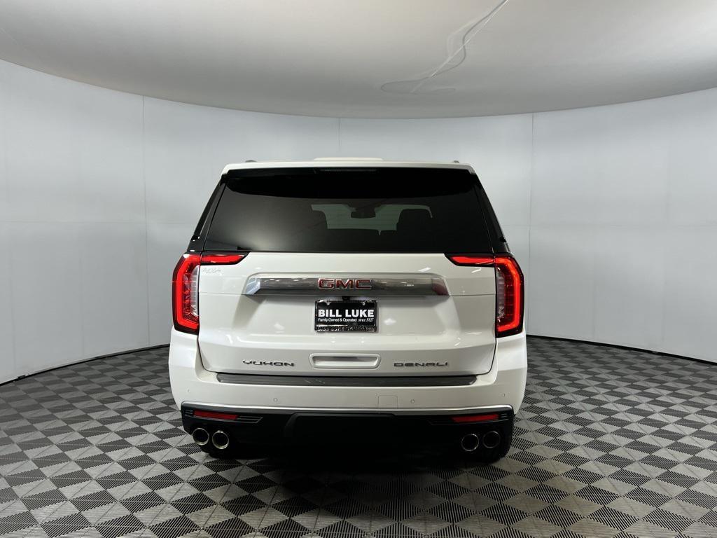 2024 White GMC Yukon