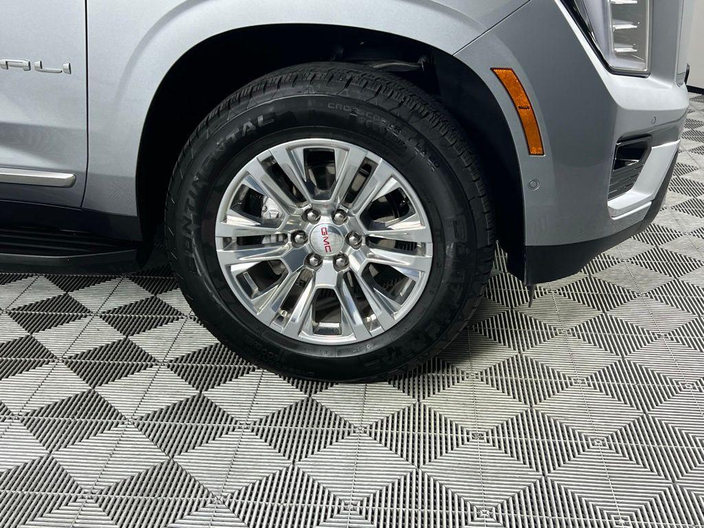 used 2025 GMC Yukon XL car, priced at $66,473