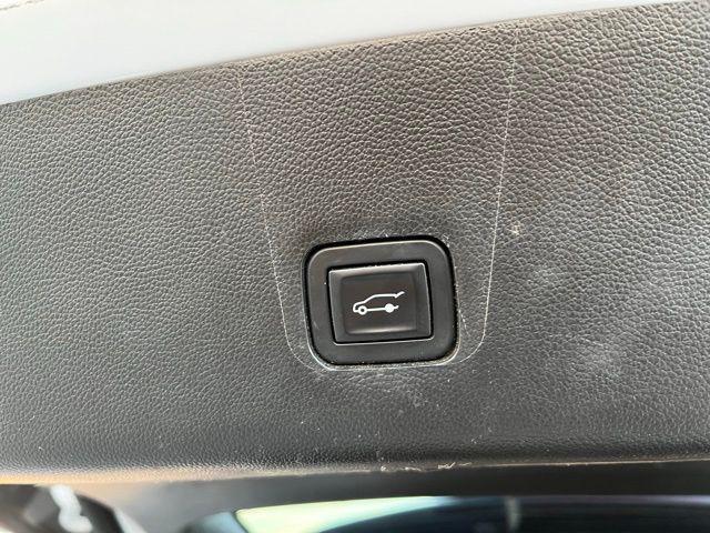 used 2019 Chevrolet Traverse car, priced at $18,995