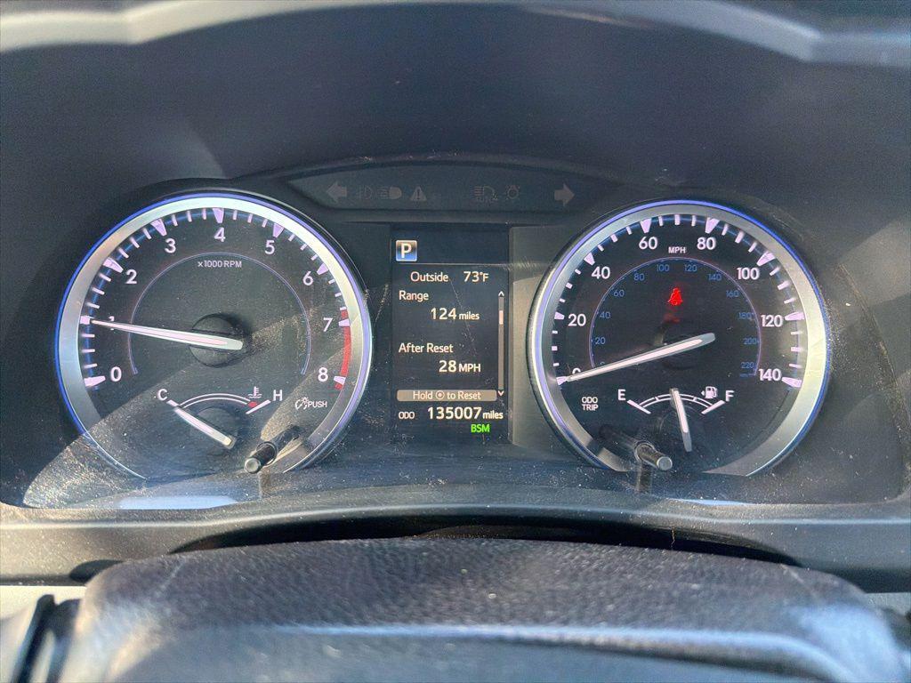 used 2018 Toyota Highlander car, priced at $21,094