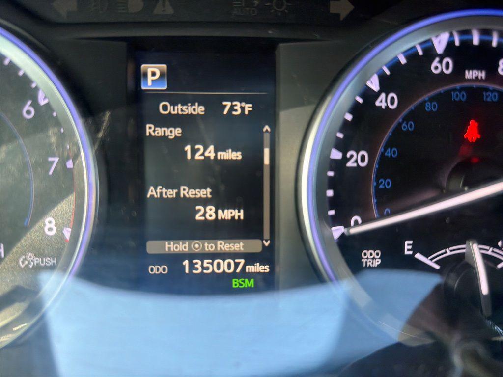 used 2018 Toyota Highlander car, priced at $21,094