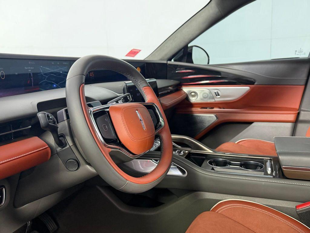 used 2025 Lincoln Nautilus car, priced at $63,573