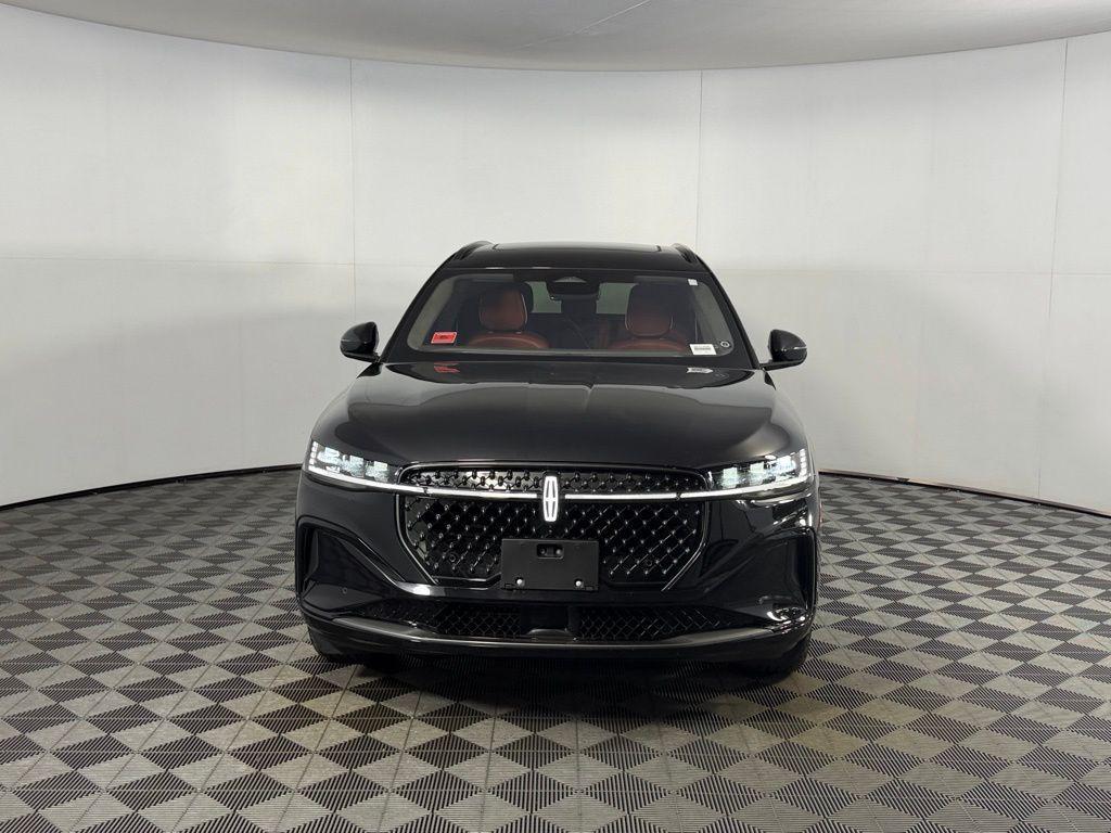 used 2025 Lincoln Nautilus car, priced at $63,573