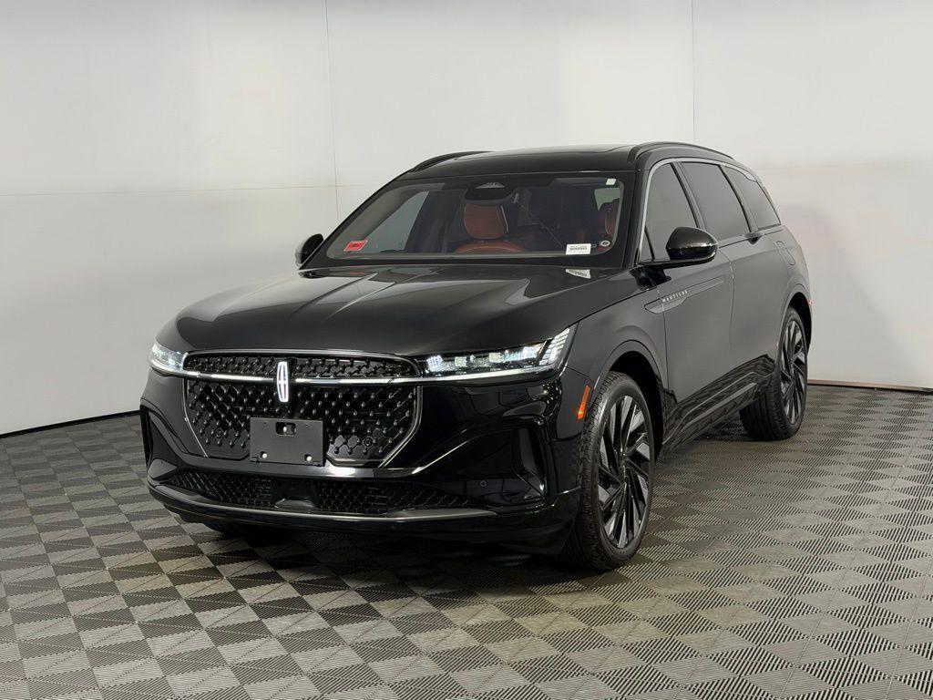 used 2025 Lincoln Nautilus car, priced at $63,573