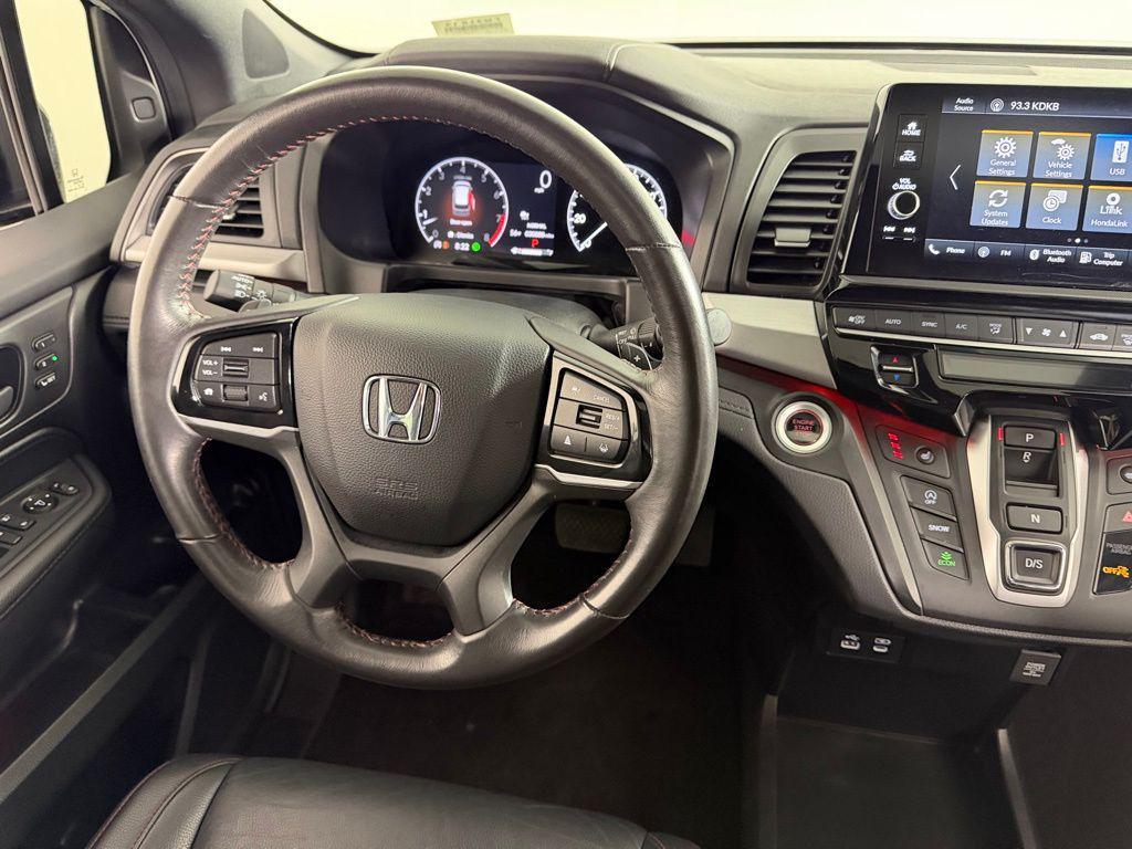 used 2025 Honda Odyssey car, priced at $36,473