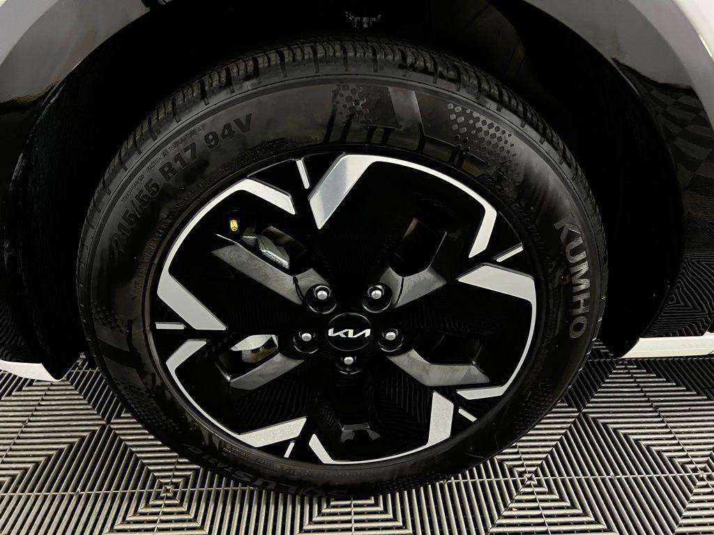 used 2024 Kia Niro EV car, priced at $20,475