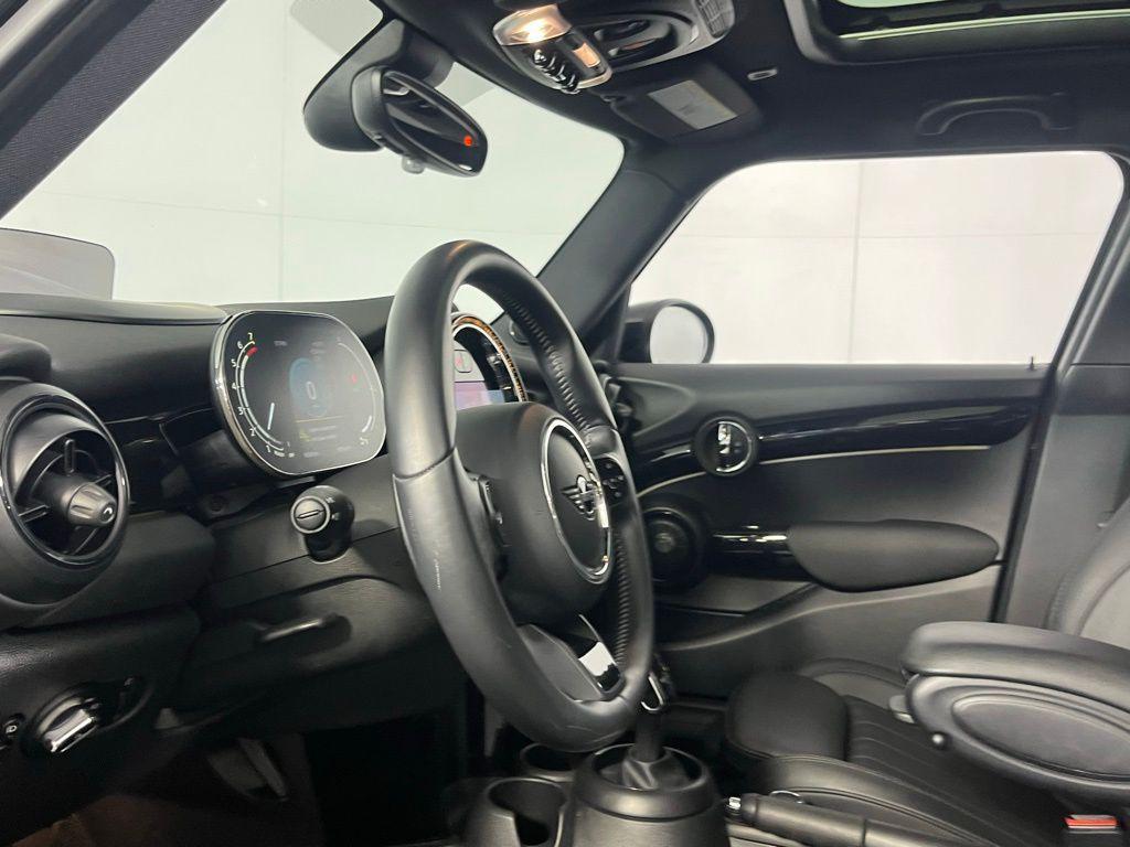 used 2023 MINI Hardtop car, priced at $27,173