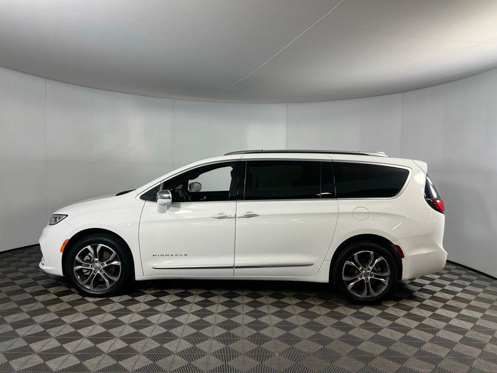 used 2022 Chrysler Pacifica car, priced at $33,673