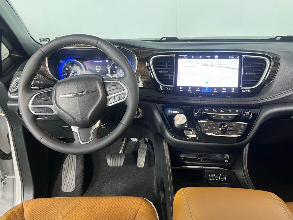 used 2022 Chrysler Pacifica car, priced at $33,673