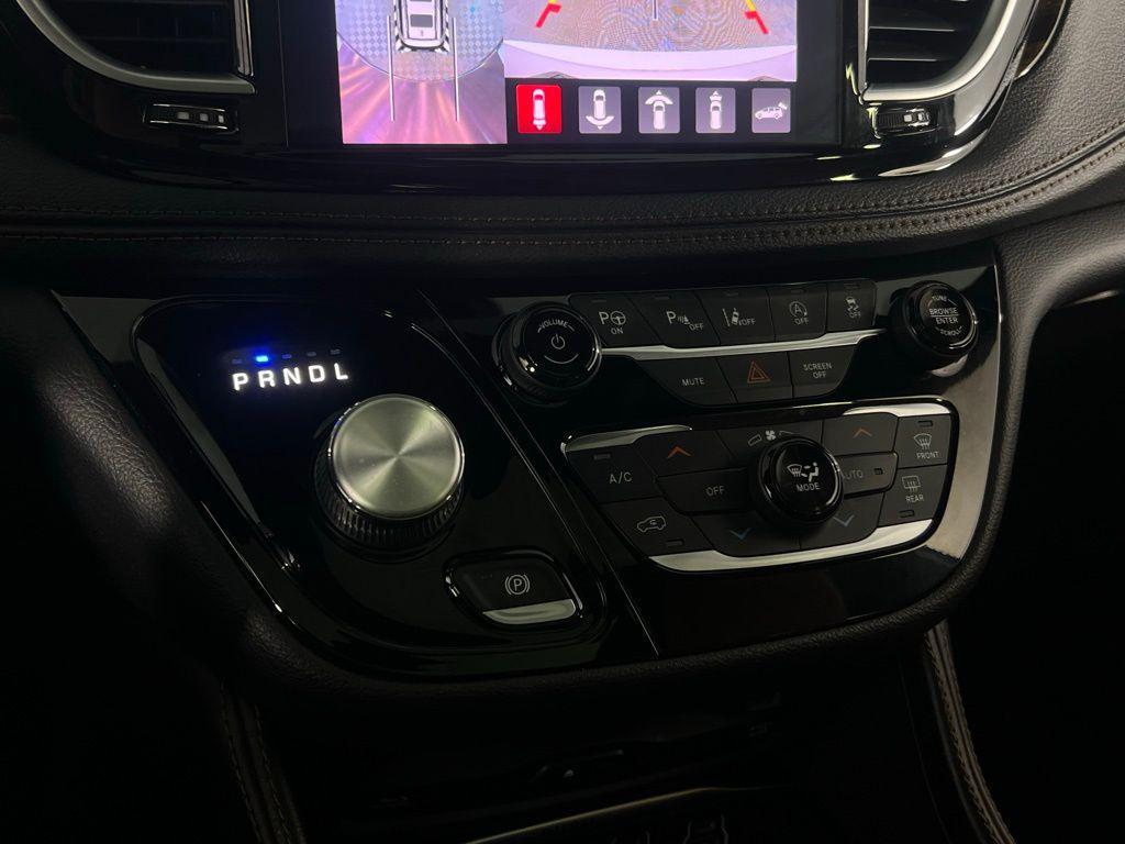 used 2022 Chrysler Pacifica car, priced at $33,673
