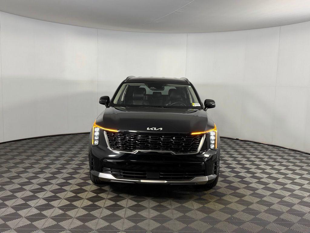 used 2024 Kia Sorento car, priced at $28,873