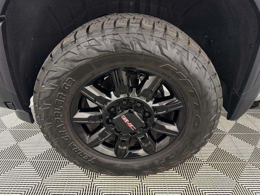 used 2025 GMC Sierra 2500 car, priced at $79,373