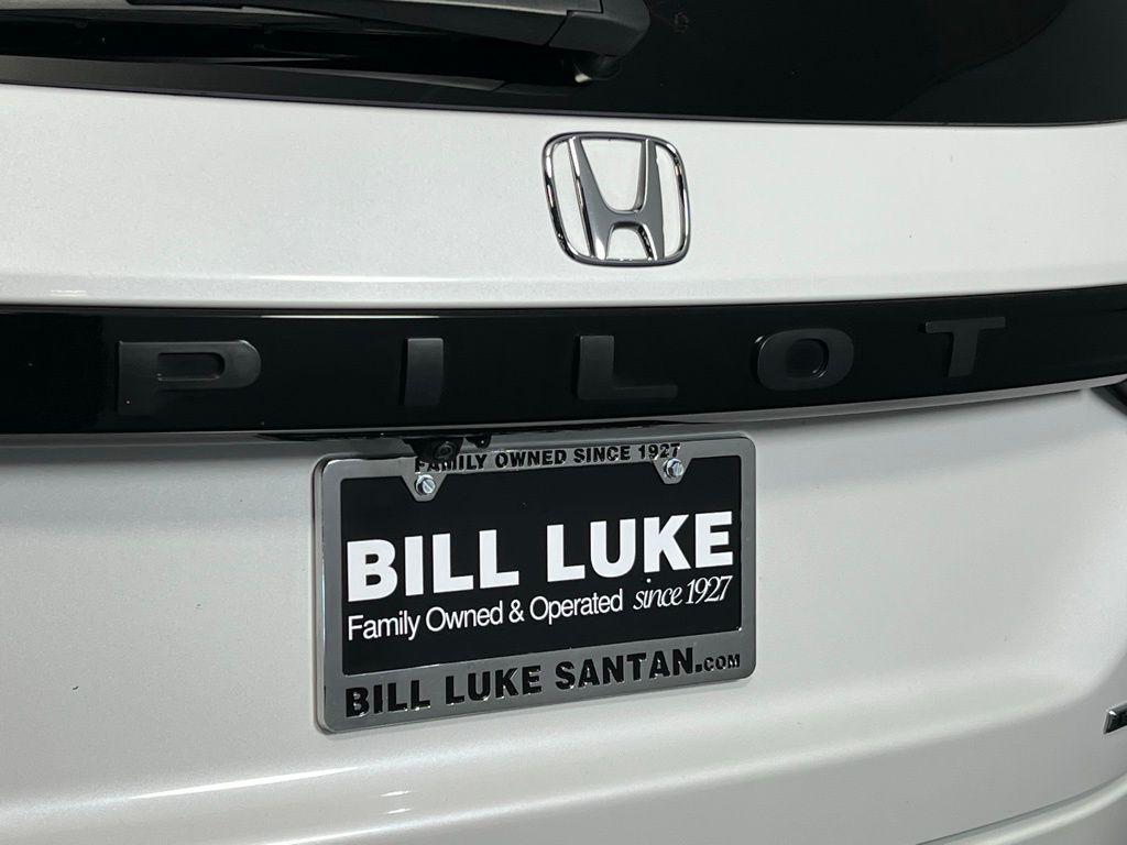 used 2024 Honda Pilot car, priced at $42,673