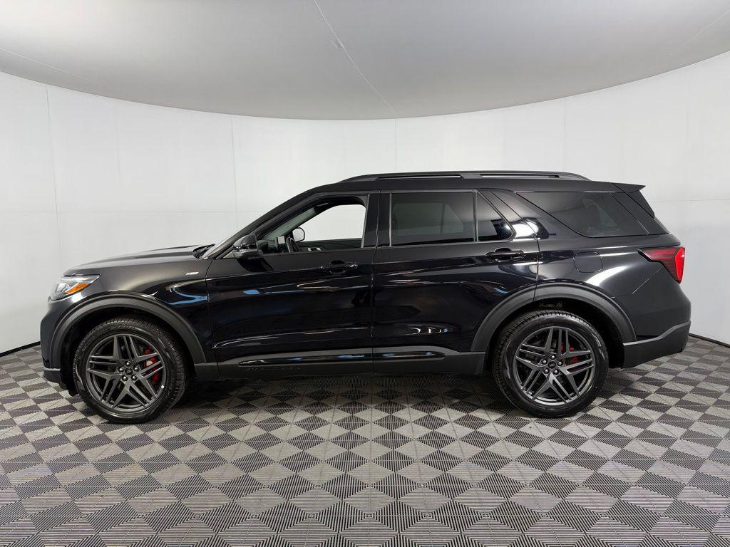 used 2025 Ford Explorer car, priced at $36,873