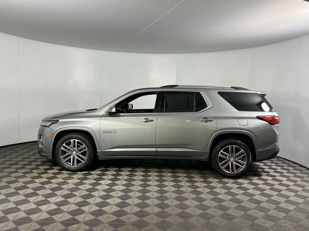 used 2023 Chevrolet Traverse car, priced at $35,273