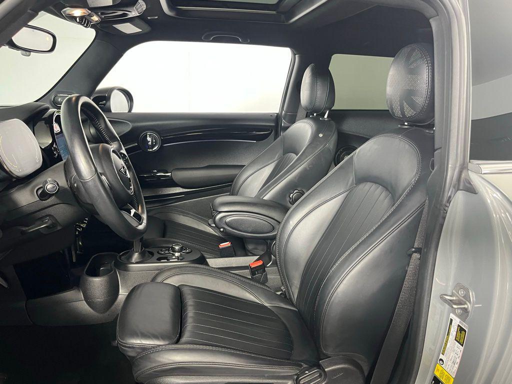 used 2022 MINI Hardtop car, priced at $16,973