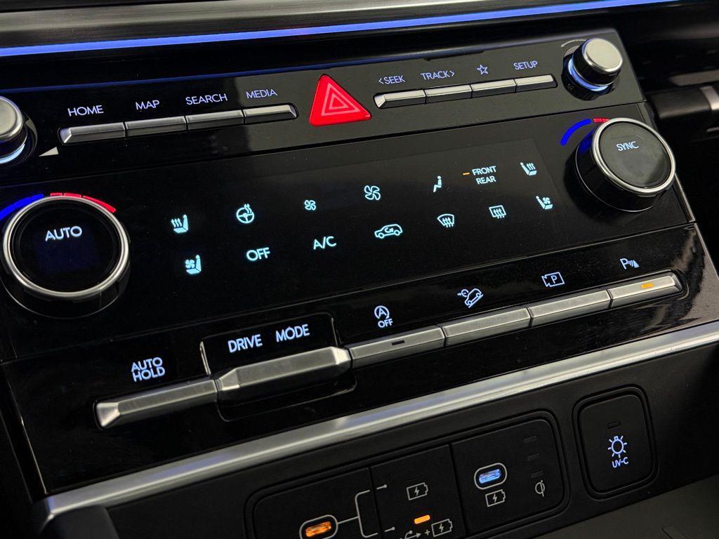 used 2025 Hyundai Santa Fe car, priced at $35,473