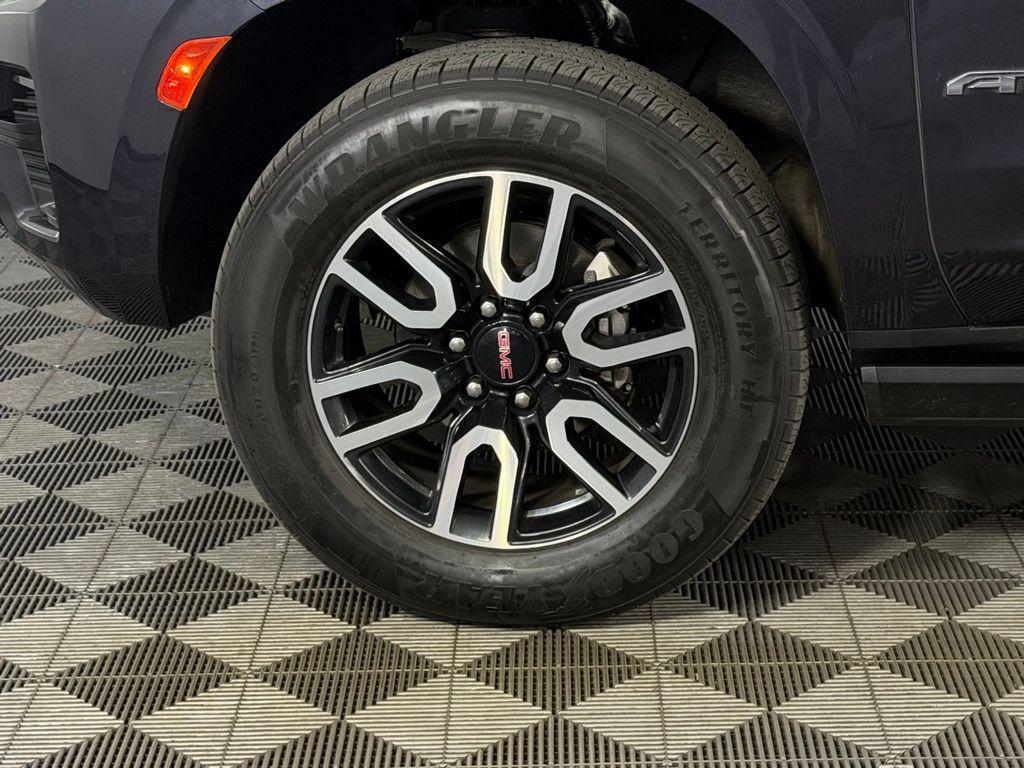used 2023 GMC Yukon car, priced at $54,373