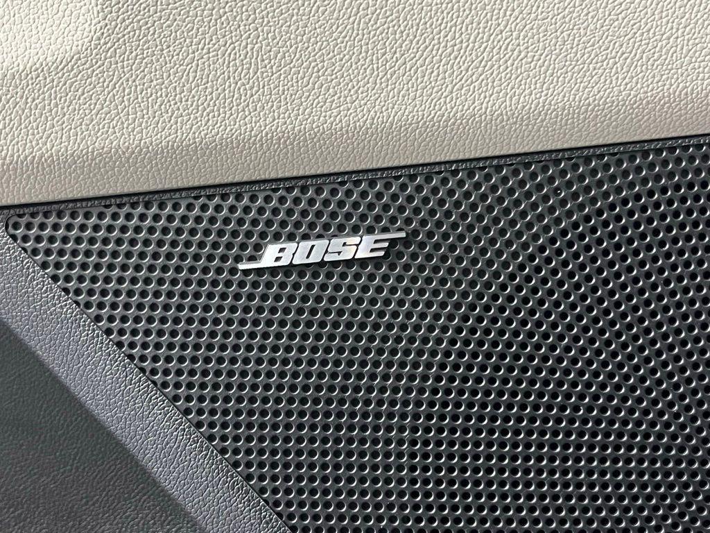 used 2023 Kia Sorento Plug-In Hybrid car, priced at $31,175