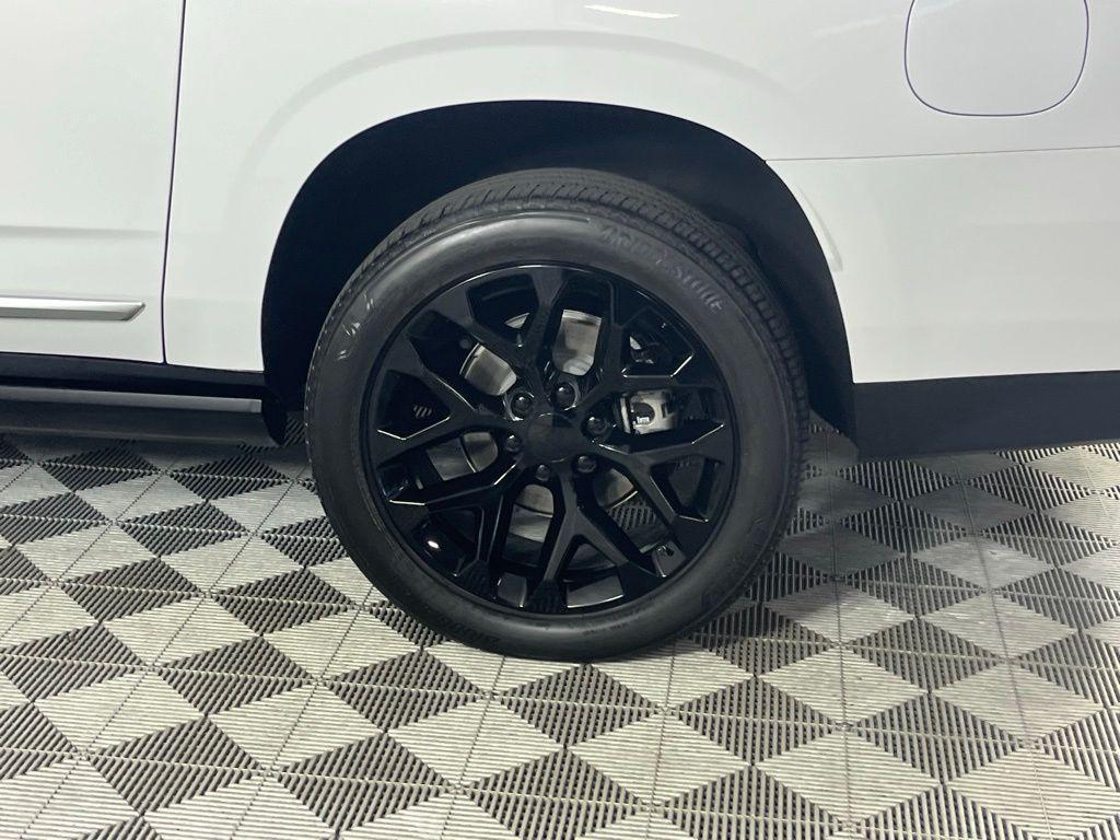 used 2024 GMC Yukon XL car, priced at $70,973